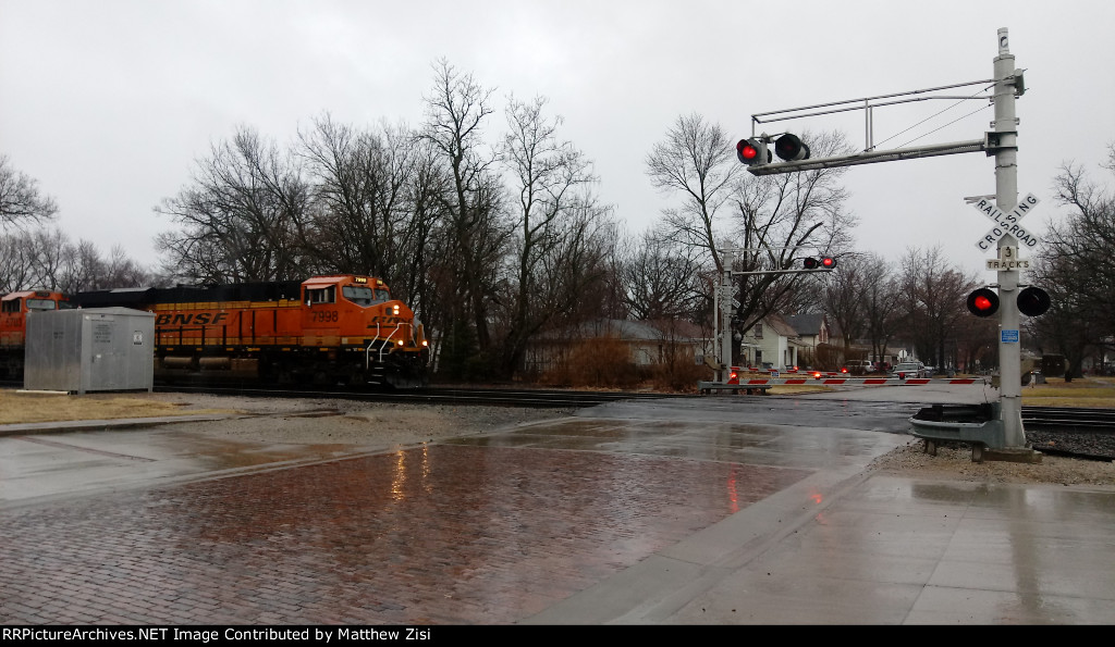 BNSF 7998